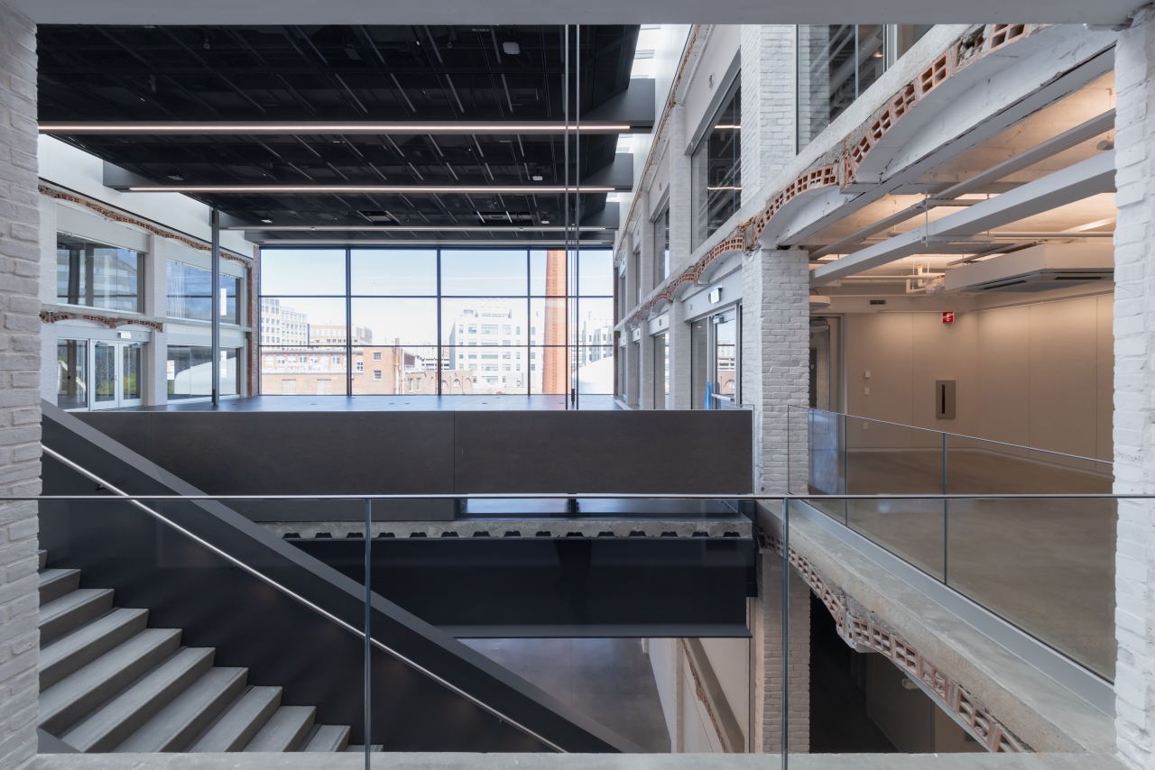 Metropolitan Storage Warehouse studio space