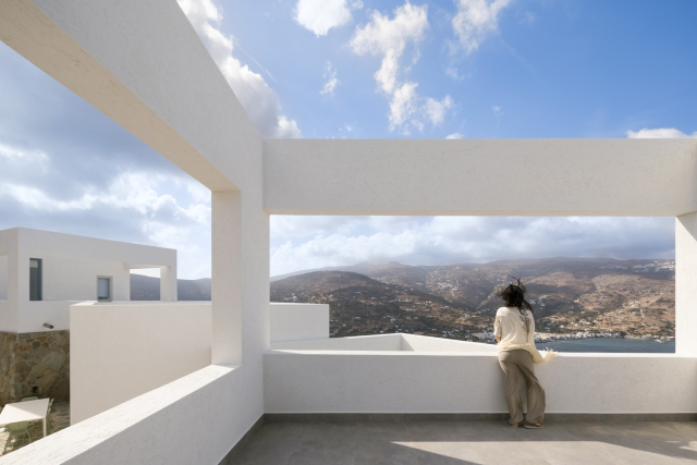 Korthi house by MIT Professor Rafi Segal